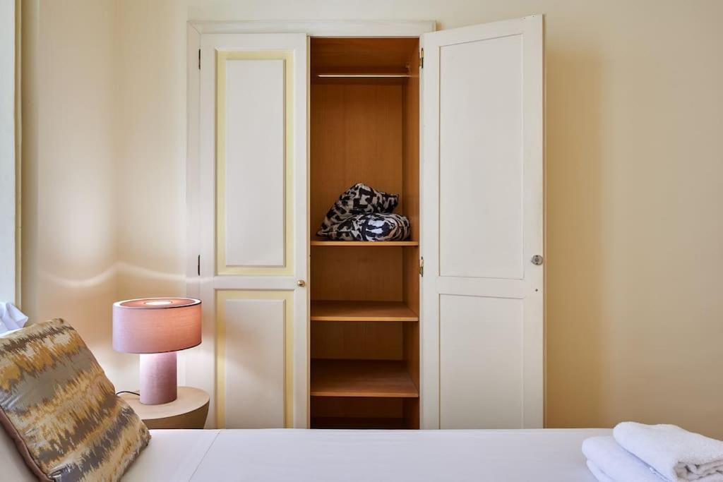 Irex - Cavour Private Apartment Rom Exterior foto