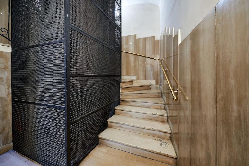 Irex - Cavour Private Apartment Rom Exterior foto