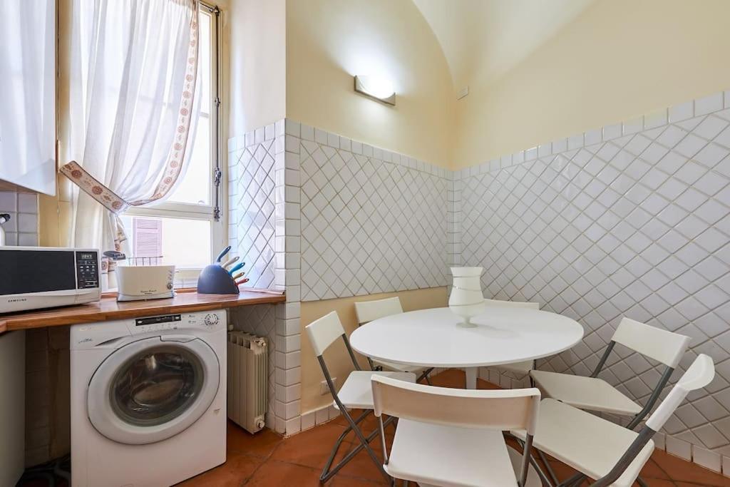 Irex - Cavour Private Apartment Rom Exterior foto